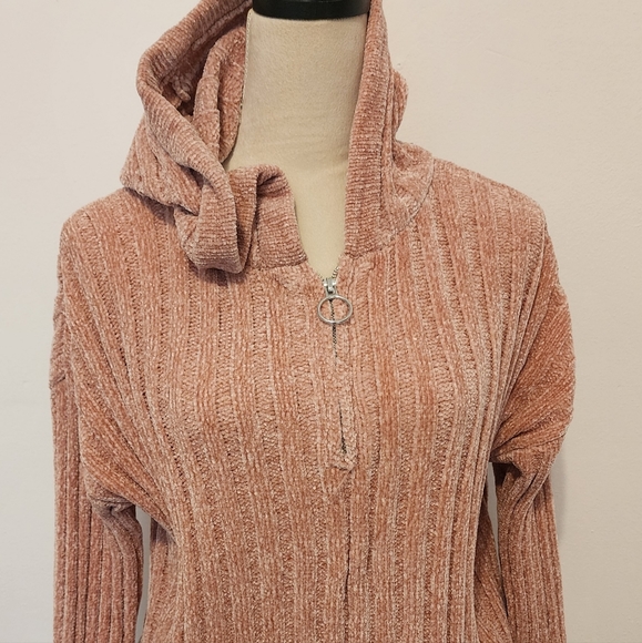 Pink Republic sweater - Picture 7 of 7